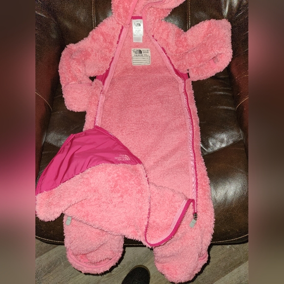 The North Face infant snowsuit - Picture 12 of 13